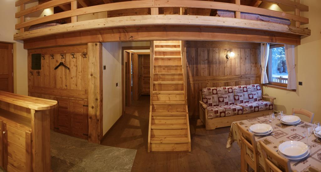 Le Nid De L'Aigle Hotel Champoluc Kamer foto